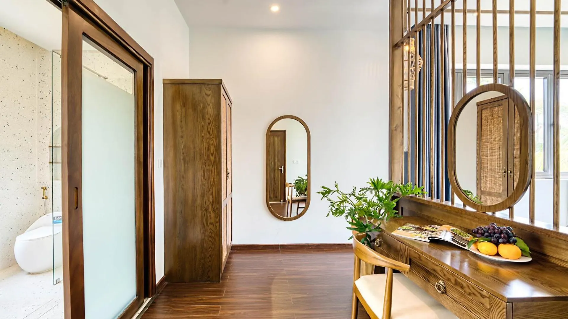 Serene Villa, 4Brs Riverside, Private Pool Hoi An