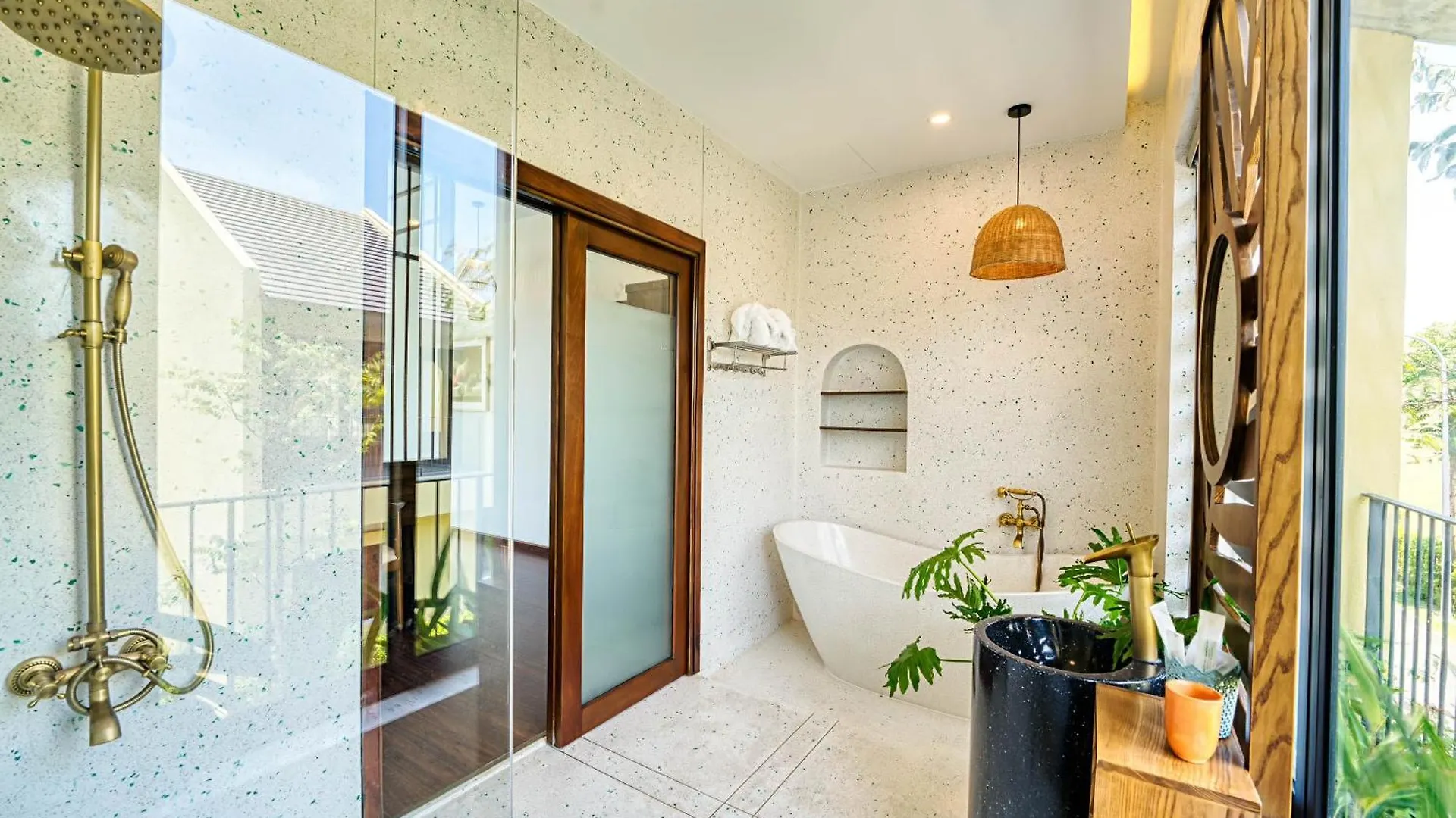 Serene Villa, 4Brs Riverside, Private Pool Hoi An Vietnam