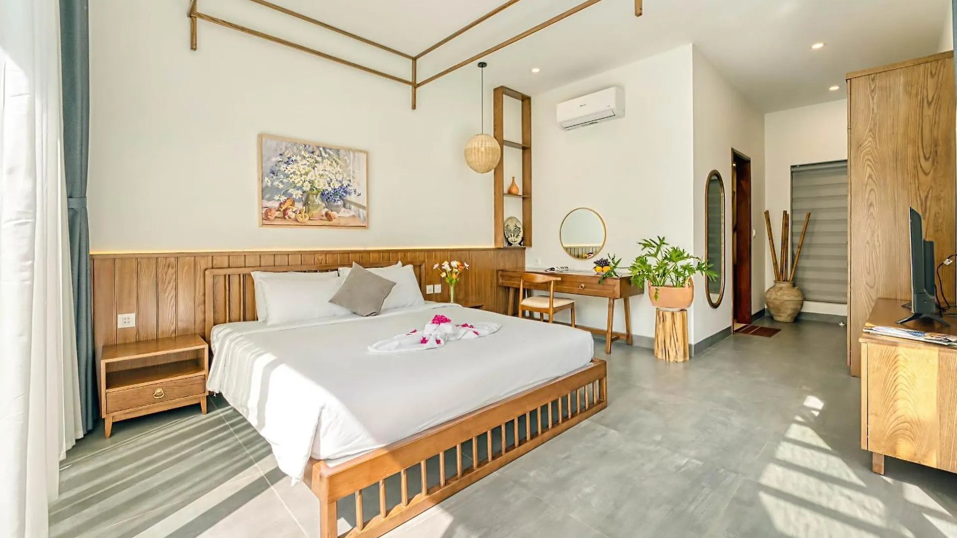 Serene Villa, 4Brs Riverside, Private Pool Hoi An 0*,