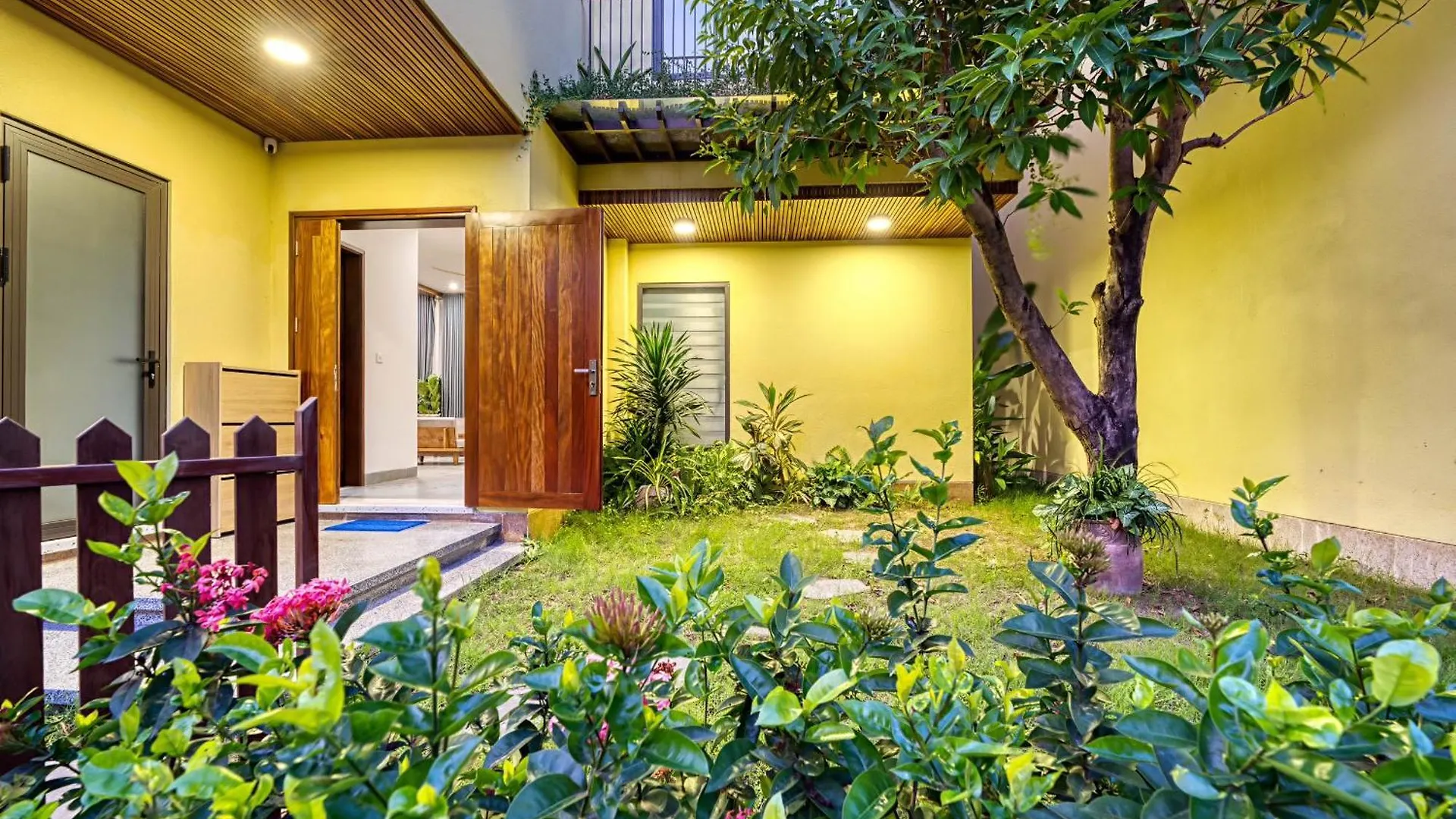 Serene Villa, 4Brs Riverside, Private Pool Hoi An