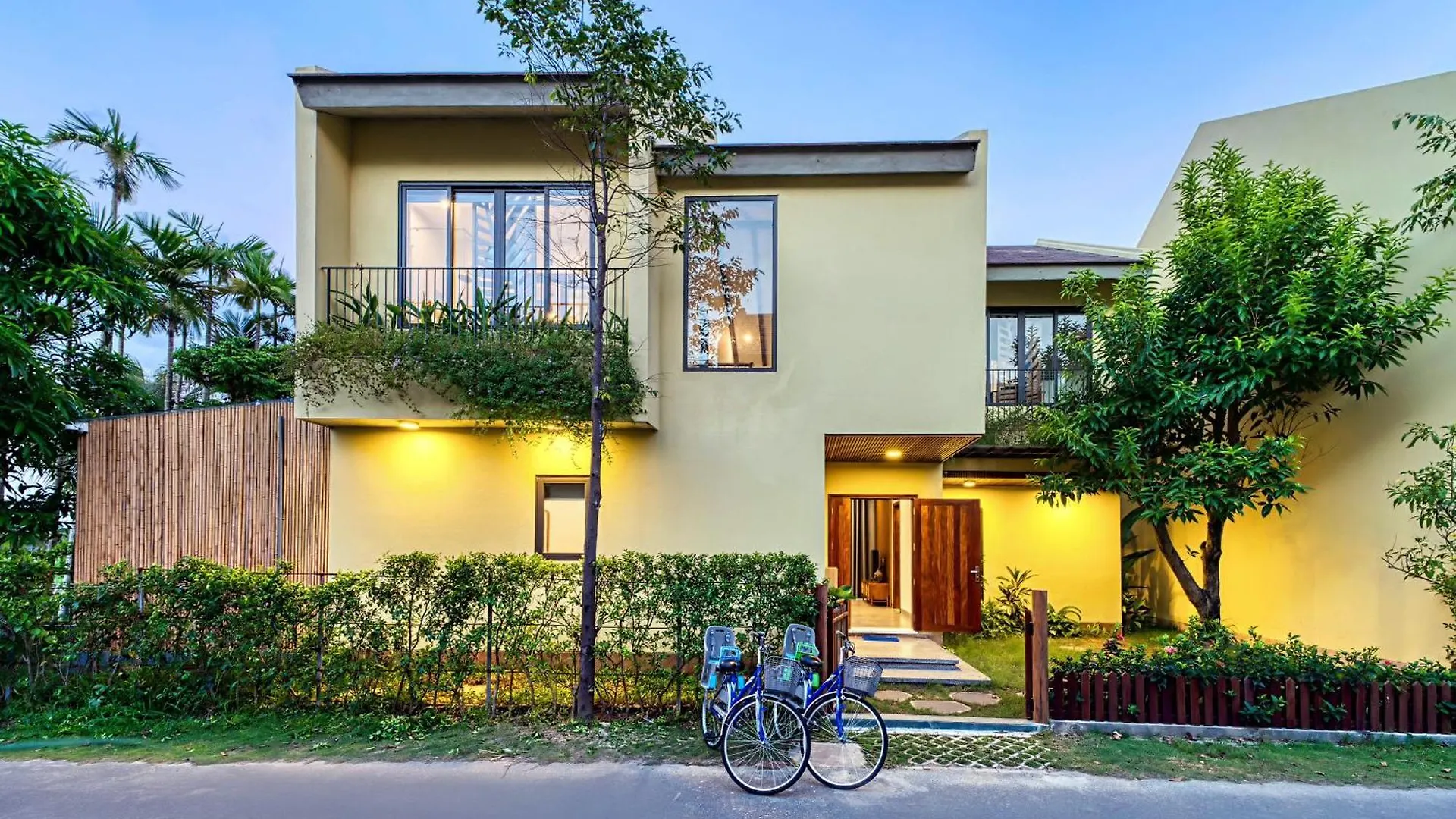 Villa Serene Villa, 4Brs Riverside, Private Pool Hoi An