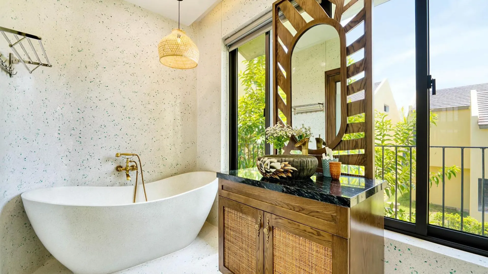 Serene Villa, 4Brs Riverside, Private Pool Hoi An 0*,
